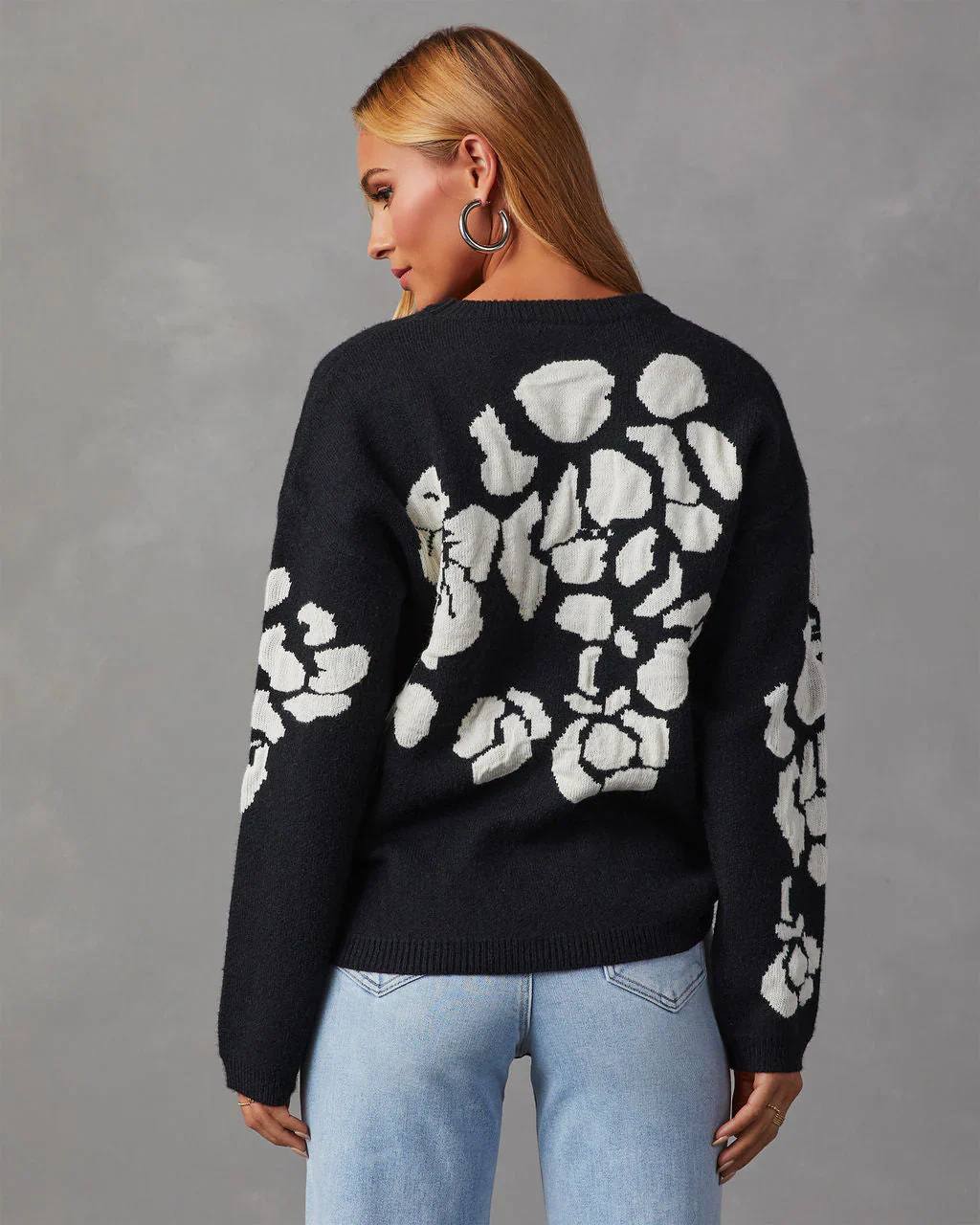 Chic Bouquet Floral Pullover Sweater