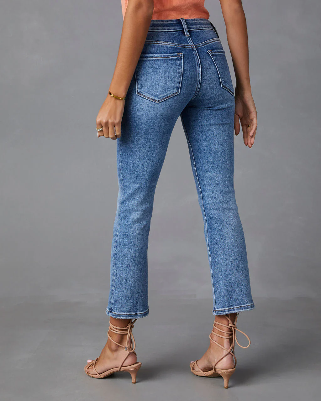 May Mid Rise Cropped Flare Jeans –