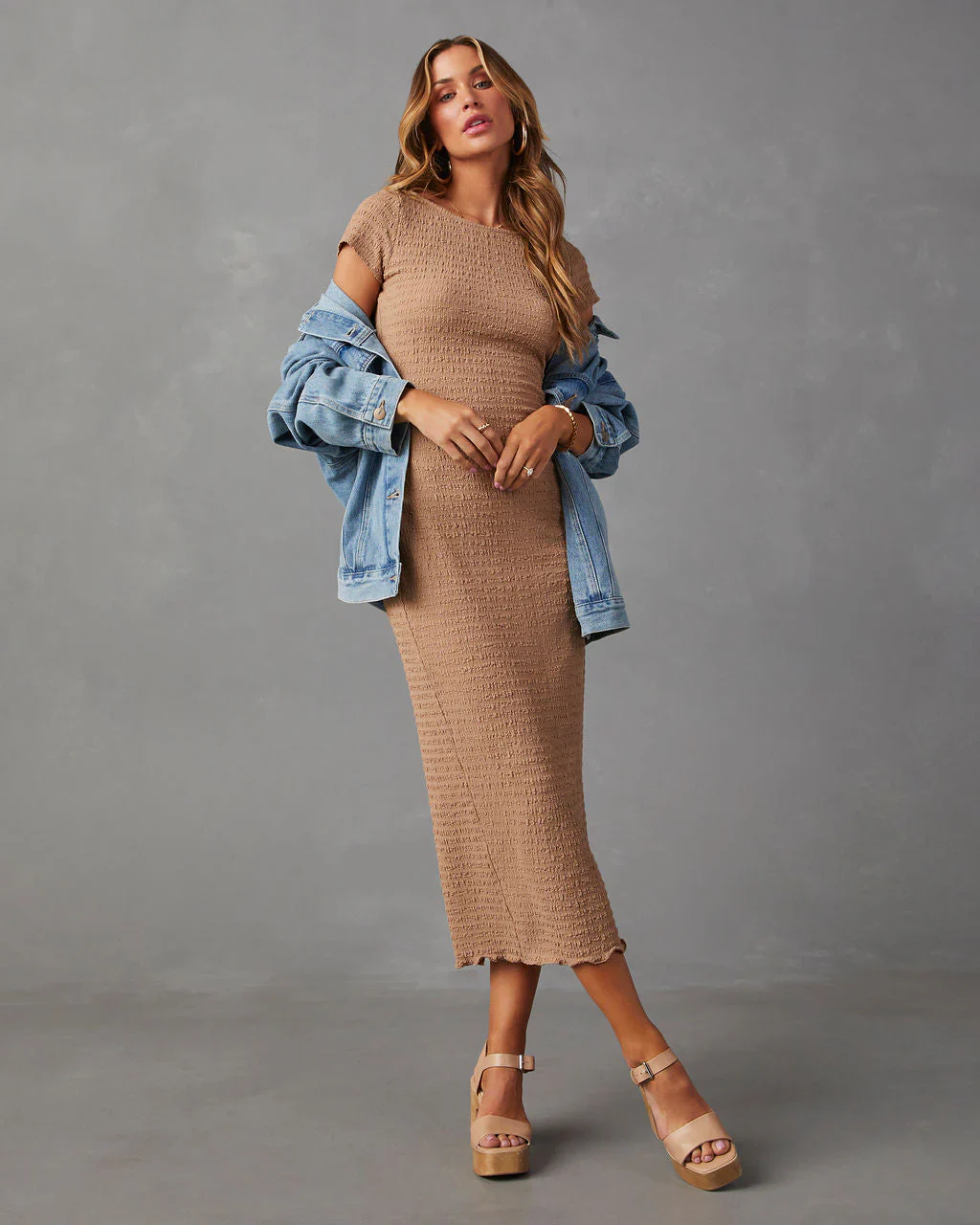 Uncomplicated Short Sleeve Bodycon Midi Dress